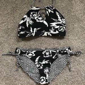 Athleta Black & White Bikini